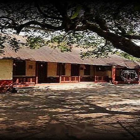 Savoy Village Mahābaleshwar Kültér fotó